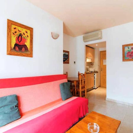 Apartamentos Vicenta Carihuela By Playa Miguel Torremolinos Esterno foto