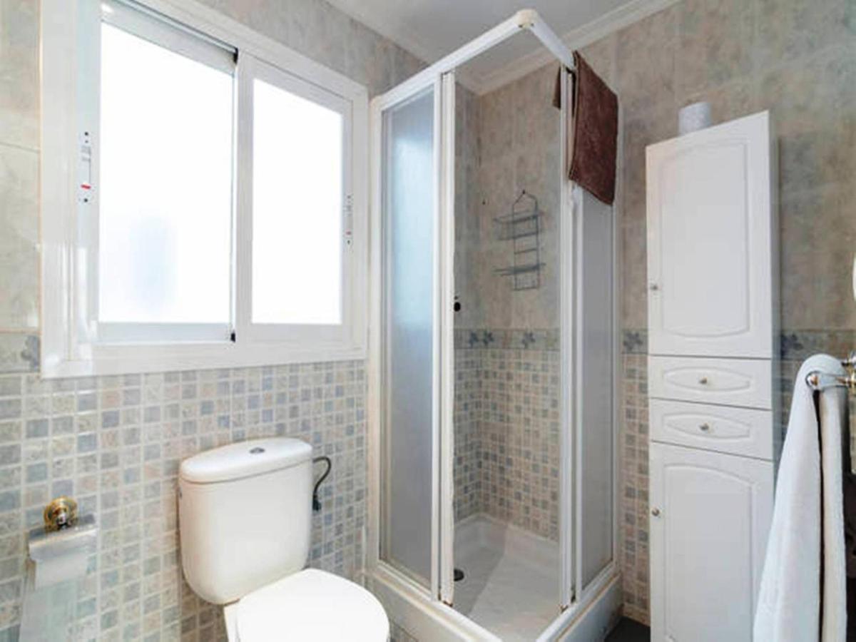 Apartamentos Vicenta Carihuela By Playa Miguel Torremolinos Esterno foto