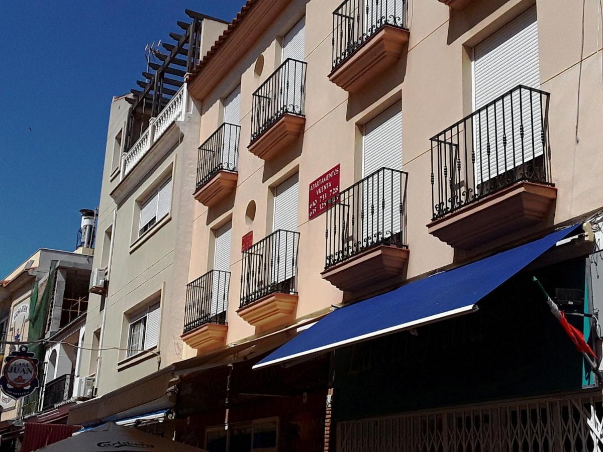 Apartamentos Vicenta Carihuela By Playa Miguel Torremolinos Esterno foto